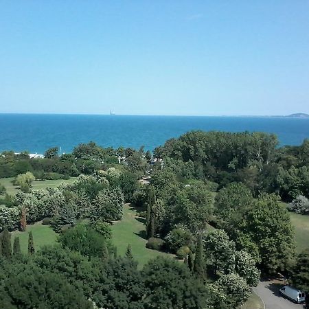 Hotel Park Burgas Bagian luar foto