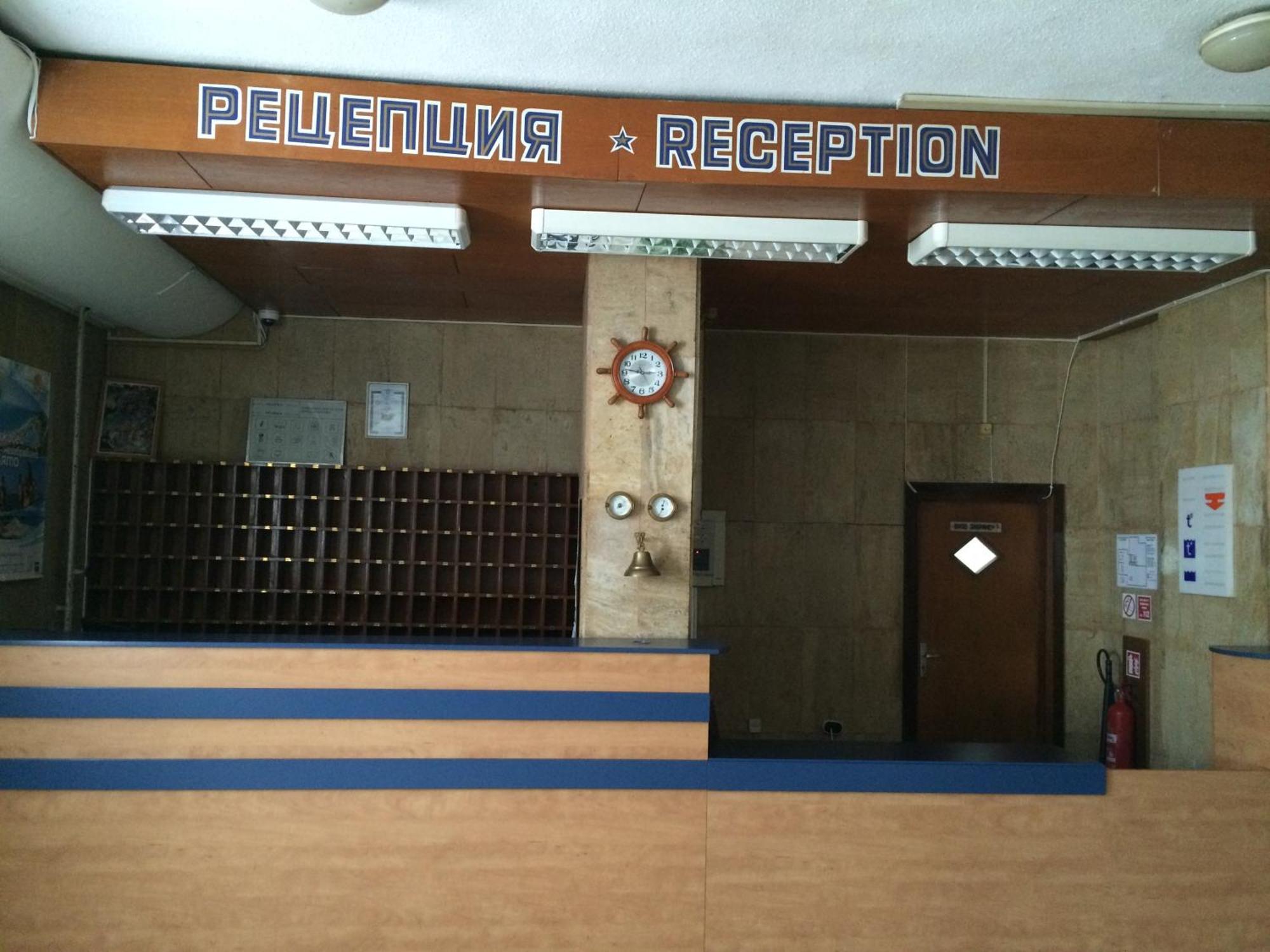 Hotel Park Burgas Bagian luar foto